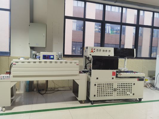 Máquina de envasado de cartón de túnel de calor de contracción perfecta en la industria de maquinaria y hardware