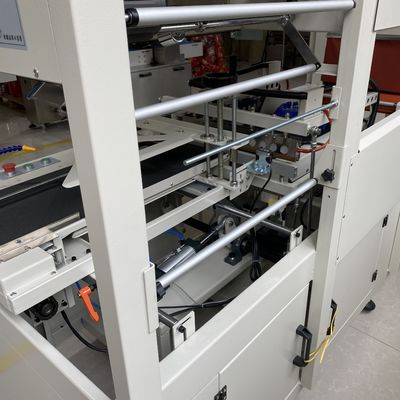 Máquina de envoltura de película térmica automática y túnel de contracción para el embalaje de la caja