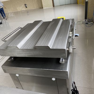 Máquina de vacío de doble cámara semiautomática fácil de operar para envases pequeños