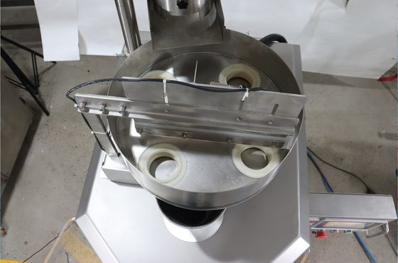 Máquina de embalaje de nueces de 350 kg con bolso de sellado de tres lados de la taza de medición y forma de sellado térmico