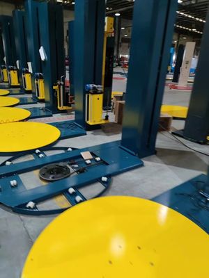 Máquina de embalaje de películas de estiramiento automática de tipo 1650 con accionamiento eléctrico para el envase de palets