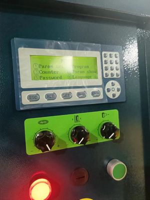 Máquina de embalaje de películas de estiramiento automática de tipo 1650 con accionamiento eléctrico para el envase de palets