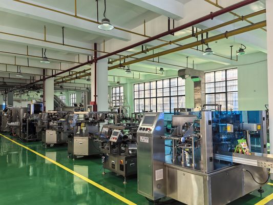 Máquina automática de embalaje de alimentos en gránulos para caramelos en bolsas triangulares de 400 kg de capacidad
