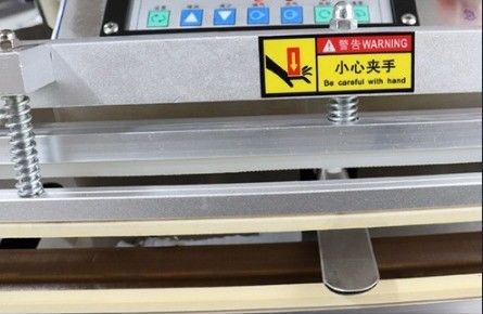 Sellador eléctrico al vacío para el embalaje comercial de 1070*460*1020 mm Tipo de película