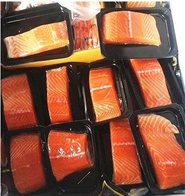 Tipo de embalaje Bolsas sellador de vacío automático para alimentos Embalaje de comidas en la caja de almuerzo