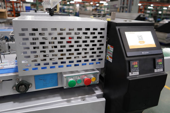 Máquina de envasado de flujo de bolsas de alfombras horizontal de grado automático multifunción