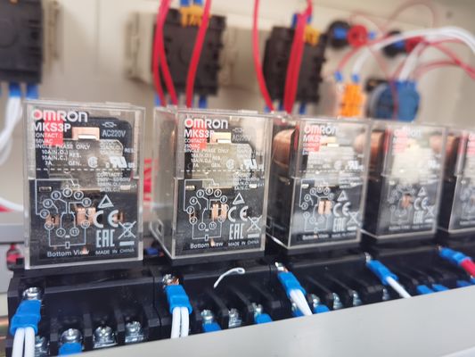 El embalaje de cajas se hace más fácil con la máquina automática de recorte y sellado de envoltura por contracción térmica