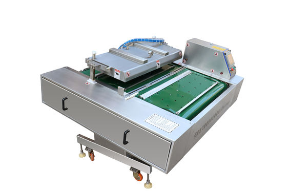 Máquina de embalaje en vacío continuo de rodadura de tipo correa para el sellado industrial de frutas y carnes