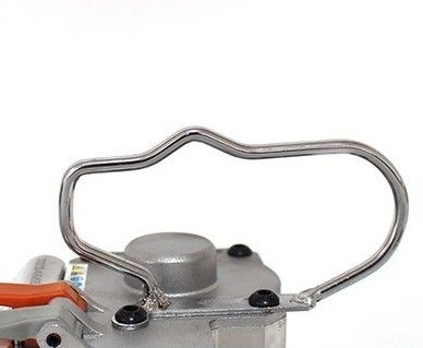 3500N Tirar herramienta de sujeción neumática portátil para soldar cinturones de PET de PP en la máquina de boxeo