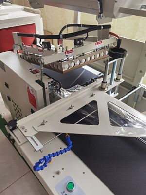 Máquina de envoltura de plástico con sellador L de 55 cm de ancho máximo para envases de envoltura de caja de calor