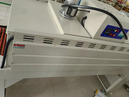 Embalaje del producto BS5530 Máquina de envasado automático de túnel térmico con accionamiento eléctrico