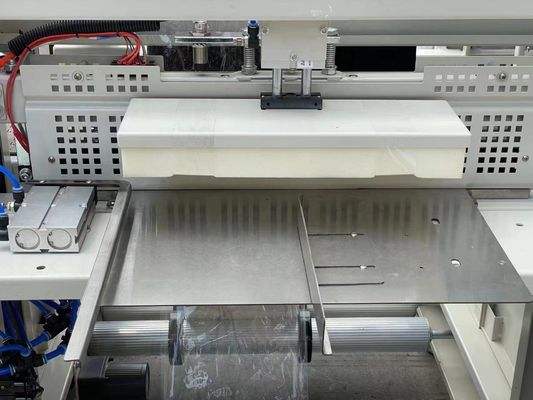 TFB650 Máquina de embalaje de películas de contracción térmica de botellas de alta velocidad con consumo