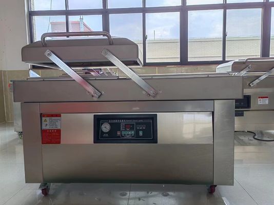 Máquina de sellado de embalaje de bolsas de vacío de doble cámara para alimentos hechas con materiales