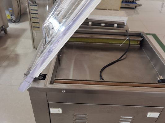 Embalaje de plástico sellador de vacío de cámara única accionado eléctricamente para carne, arroz y pescado