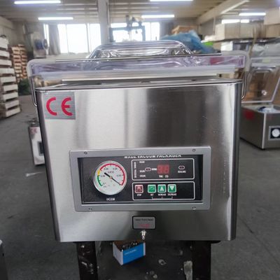 260 Máquina de sellado al vacío de cámara única para envases de alimentos de carne y frijoles