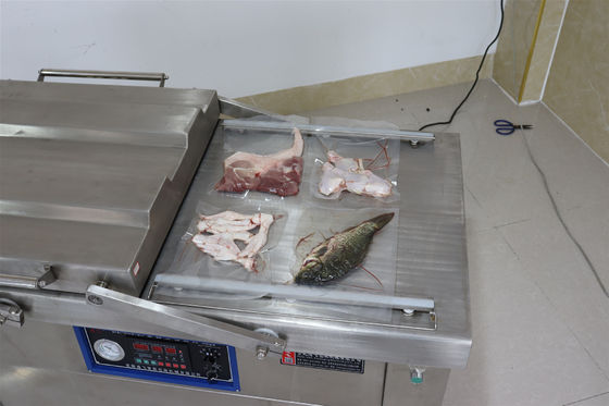 Máquina automática de embalaje a vacío de doble cámara para carne salada, pescado seco, carne de cerdo, carne de res y arroz